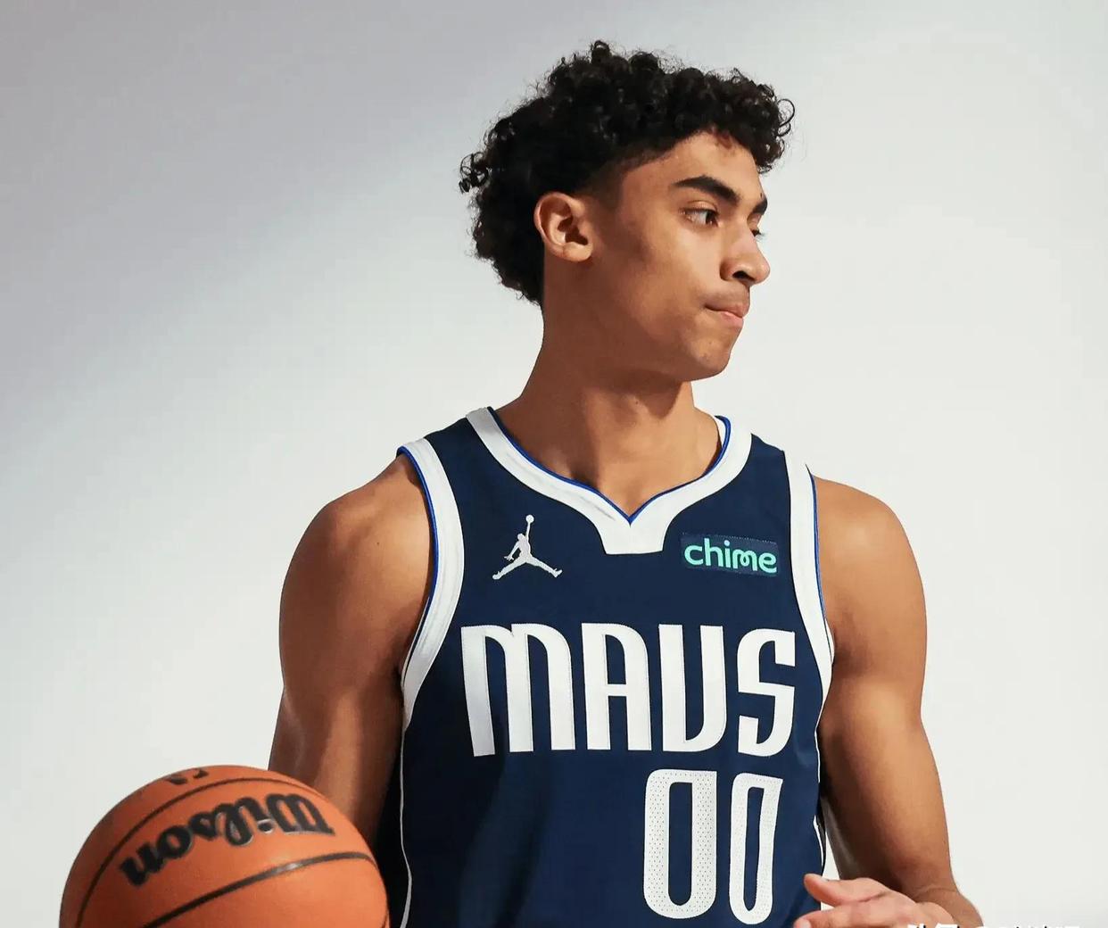 海星体育-Ming在独行侠比赛中高光表现，精彩发挥引发热议！的简单介绍